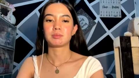 Violet online show from May 2026 02:22:02 PM