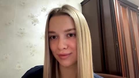 Anessa online show from November 2025 05:20:01 AM