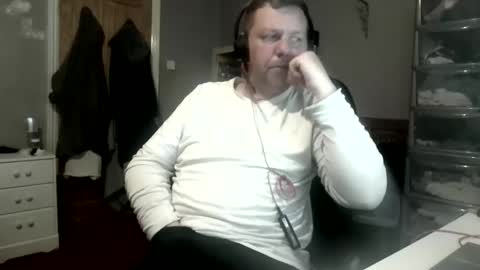 Snapshot of joshuaterrence chatting on April 2026 08:40:02 AM joshuaterrence online show from April 2026 08:40:02 AM