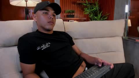 Snapshot of josseph_smit_ chatting on February 2026 02:39:01 PM Josseph online show from February 2026 02:39:01 PM