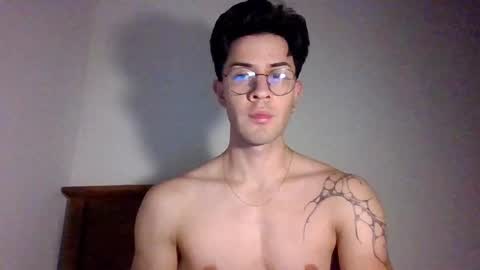 jotarojas1 online show from December 2024 04:10:02 AM