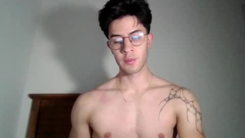 jotarojas1 online show from December 2024 05:09:02 AM