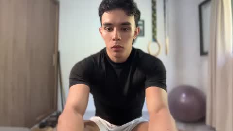 Im Jouliano online show from July 2026 03:15:01 PM