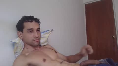Snapshot of jovenvergonguapo09 chatting on March 2026 02:40:02 PM Van Helsing online show from March 2026 02:40:02 PM