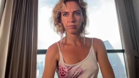 Snapshot of joy_adamson chatting on August 2026 02:11:01 AM Joy Adamson online show from August 2026 02:11:01 AM