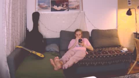 joy_keys online show from December 2024 06:12:01 PM