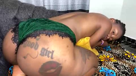 Butterflyass online show from April 2026 11:46:01 PM