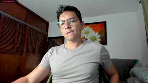 Snapshot of jriizh chatting on April 2026 04:21:01 AM Cristian- tellme Criis online show from April 2026 04:21:01 AM