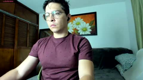 Snapshot of jriizh chatting on April 2026 02:49:02 AM Cristian- tellme Criis online show from April 2026 02:49:02 AM