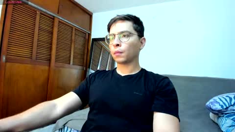 Snapshot of jriizh chatting on May 2026 02:31:01 AM Cristian- tellme Criis online show from May 2026 02:31:01 AM