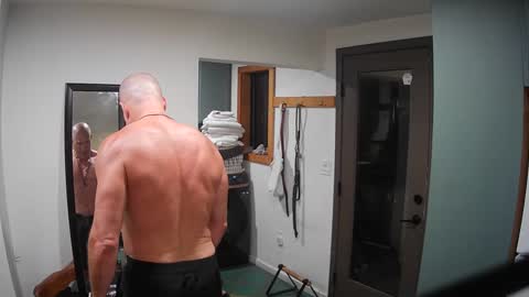 Snapshot of jroge21 chatting on February 2025 04:07:01 AM jroge21 online show from February 2025 04:07:01 AM