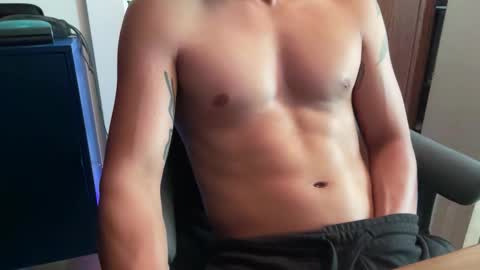Snapshot of jrxguy chatting on April 2026 11:39:02 PM jrxguy online show from April 2026 11:39:02 PM