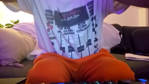 ju537705 online show from October 2025 05:04:01 AM