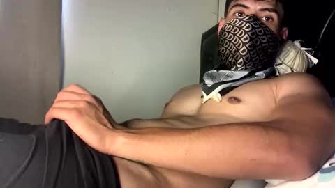 Snapshot of juan_bunny chatting on May 2026 07:22:01 PM lJuanl online show from May 2026 07:22:01 PM