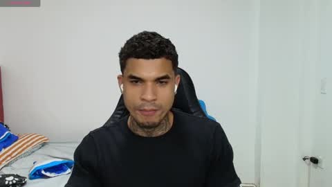 juan_gomez_1 online show from May 2026 11:35:01 PM