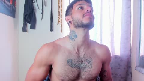 Snapshot of juanbladde chatting on January 2025 12:55:01 PM Juan Esteban online show from January 2025 12:55:01 PM