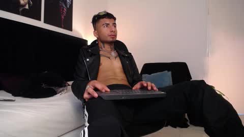 Juan online show from January 2025 08:42:01 PM