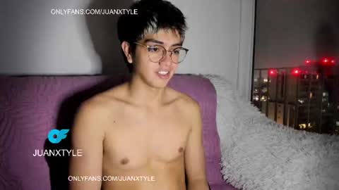 Snapshot of juancamroom chatting on June 2026 04:17:01 AM . online show from June 2026 04:17:01 AM