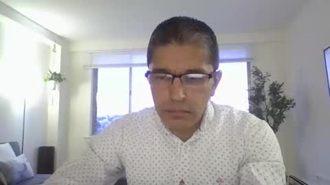 juanearth1 online show from February 2026 10:25:02 PM