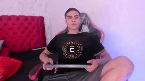 Snapshot of juanga_briel chatting on July 2026 12:18:02 PM JUAN GABRIEL online show from July 2026 12:18:02 PM