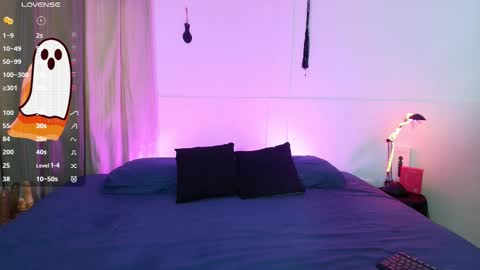 Blue online show from October 2025 04:09:02 PM