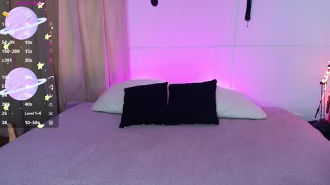 Blue online show from November 2025 03:45:02 PM