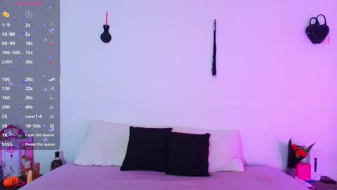 Blue online show from December 2025 04:33:01 PM