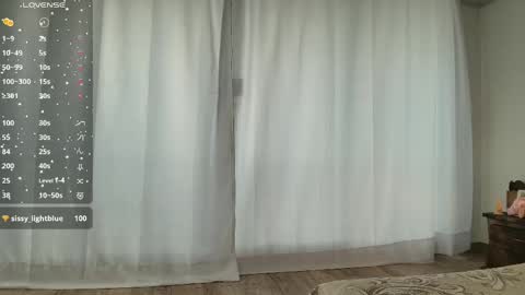 Snapshot of juanitablue chatting on May 2026 05:17:02 PM Blue online show from May 2026 05:17:02 PM