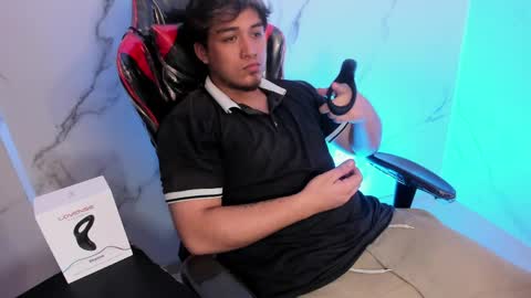 JUAN  online show from April 2026 06:44:02 AM