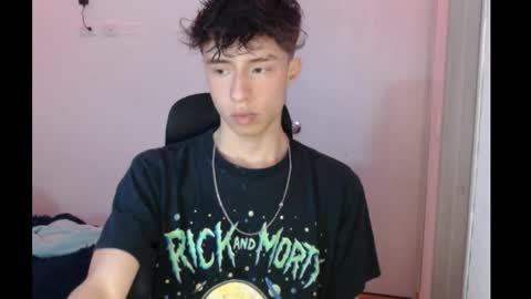 Snapshot of juanmres chatting on November 2025 02:33:02 AM juanmres online show from November 2025 02:33:02 AM