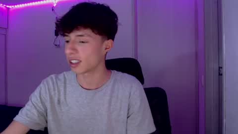 Snapshot of juanmres chatting on February 2026 12:26:02 AM juanmres online show from February 2026 12:26:02 AM