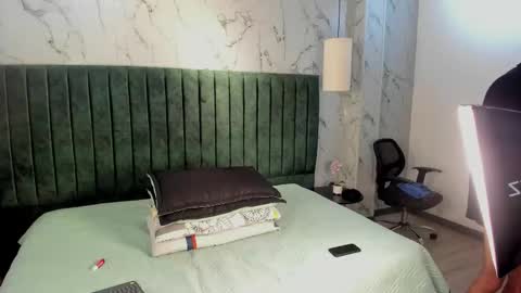 Snapshot of juanse_colling chatting on March 2026 08:00:01 PM Juanse Colling online show from March 2026 08:00:01 PM