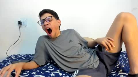 Snapshot of juansuarez204 chatting on June 2026 12:46:02 AM juansuarez204 online show from June 2026 12:46:02 AM