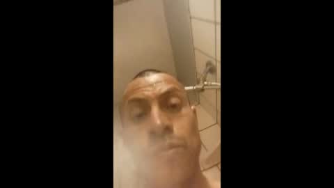 Snapshot of jugg3 chatting on January 2025 04:09:02 AM Carlos online show from January 2025 04:09:02 AM