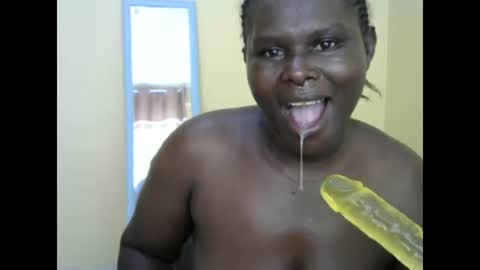 Snapshot of juicy576808 chatting on December 2024 07:30:01 AM zainabu online show from December 2024 07:30:01 AM