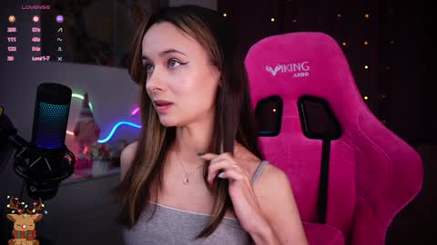 Angelina online show from December 2024 05:48:01 PM