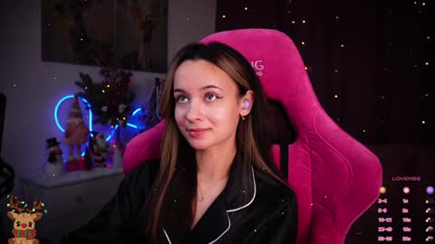 Angelina online show from January 2025 07:41:02 PM