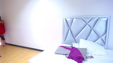 juicy_bignipples18 online show from January 2025 04:27:01 PM