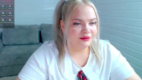 Snapshot of juicy_diana chatting on May 2026 04:17:02 AM Diana For friends simple Di online show from May 2026 04:17:02 AM