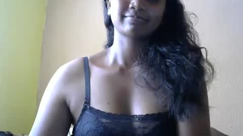 stellah online show from February 2025 11:31:01 AM