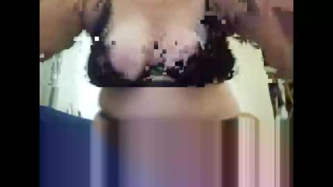 Snapshot of juicygina_ chatting on October 2025 10:52:02 PM Juicygina  online show from October 2025 10:52:02 PM