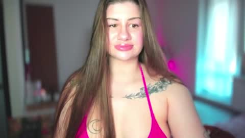 Snapshot of juicyhelenx chatting on May 2026 12:45:02 PM Elena online show from May 2026 12:45:02 PM