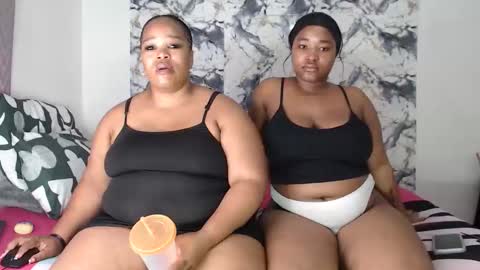 Snapshot of juicyjasminx chatting on May 2026 11:12:02 PM juicyjasminx online show from May 2026 11:12:02 PM