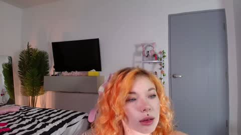 Snapshot of juicyshow chatting on November 2025 01:37:01 AM Hiya Im your sweet Lia online show from November 2025 01:37:01 AM