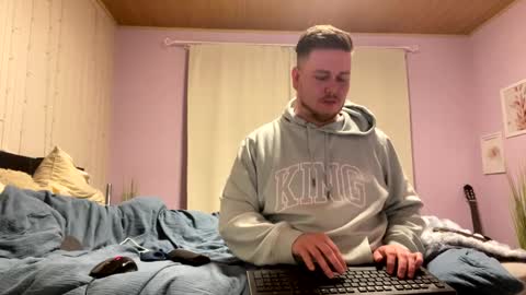 jules0612 online show from February 2025 07:01:02 AM