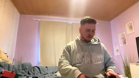 jules0612 online show from February 2025 11:31:02 AM