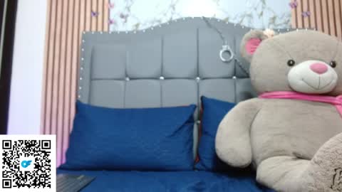juleslombana online show from May 2026 02:36:02 PM
