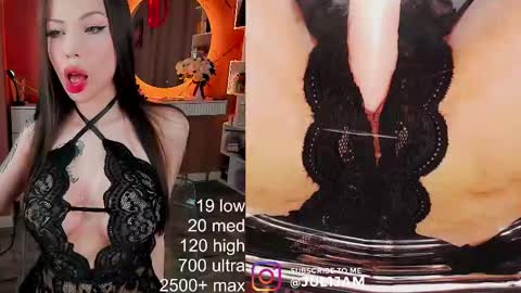 Snapshot of juli_jam chatting on February 2025 03:38:01 PM Hi call me July My fav speed 111222333666 PVT open online show from February 2025 03:38:01 PM
