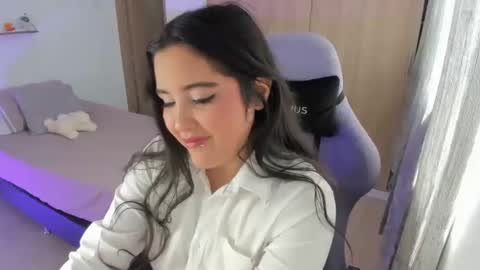 Snapshot of juli_santos_22 chatting on January 2025 03:58:01 PM juli_santos_22 online show from January 2025 03:58:01 PM