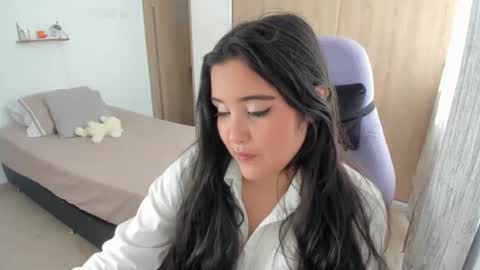 Snapshot of juli_santos_22 chatting on January 2025 08:15:02 PM juli_santos_22 online show from January 2025 08:15:02 PM